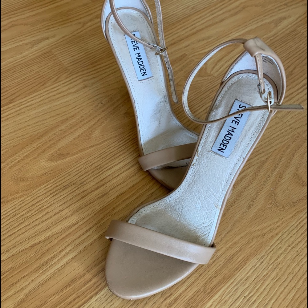 Steve Madden “ Stecy” Nude Heels
